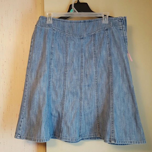 Knee-length Denim Skirt