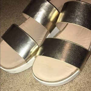 Gold Wanted Sandals