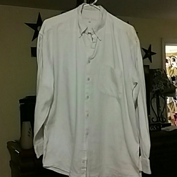 Perry Ellis Button Down