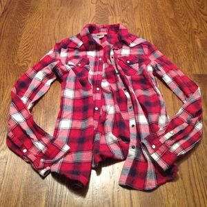 Flannel! Worn once size small
