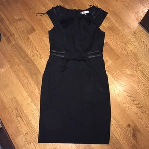 Jennifer Lopez black pocket dress