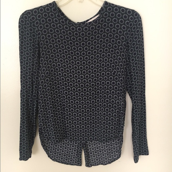 Sunflower patterned high low button back top