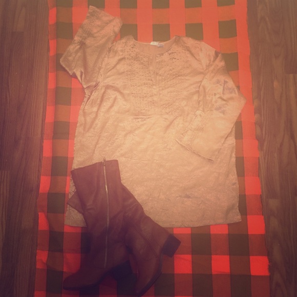 Tunic - Picture 1 of 2