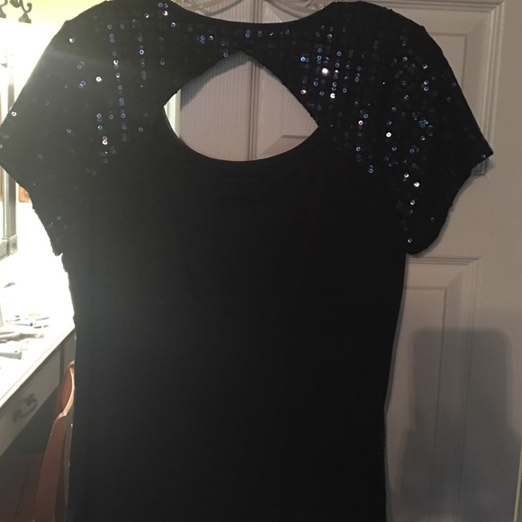 Navy sequence top - Picture 2 of 3