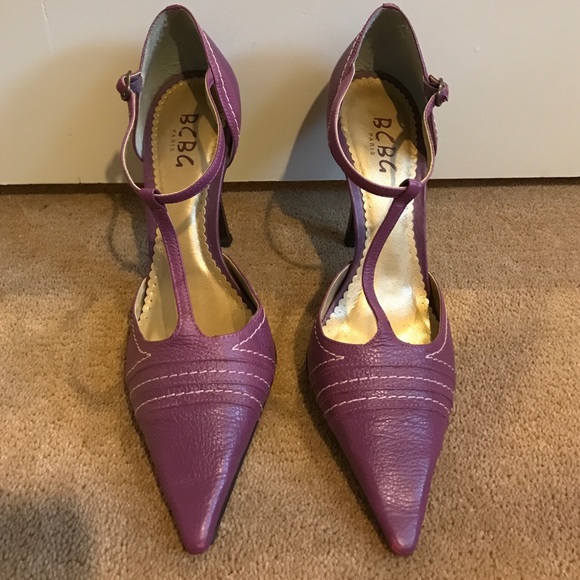 BCBG Paris ankle strap pump