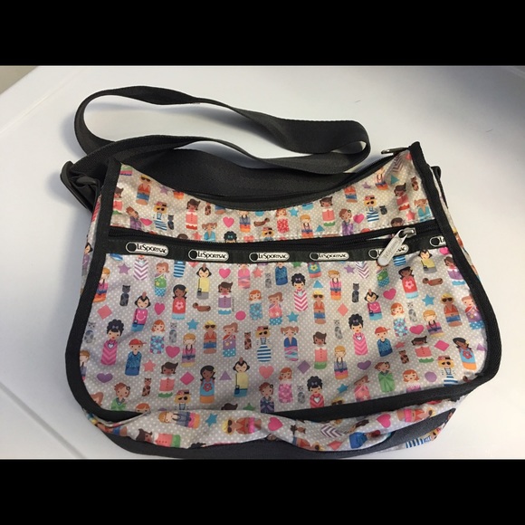 Le Sportsac purse with kids from around the world