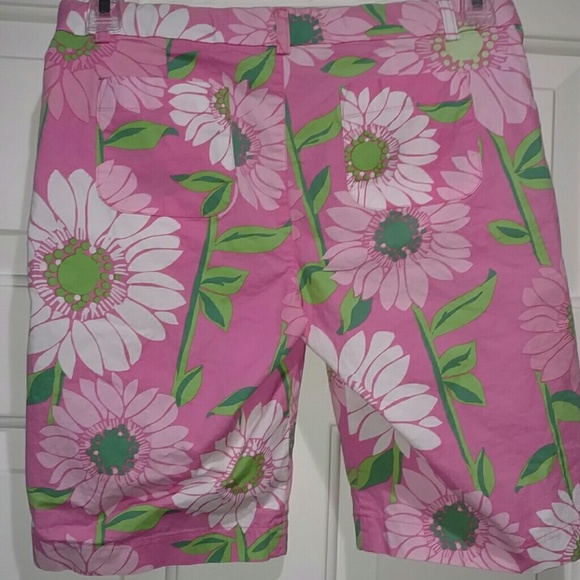 💚 $15 SALE TODAY GIRLS PINK SHORTS - Picture 2 of 4