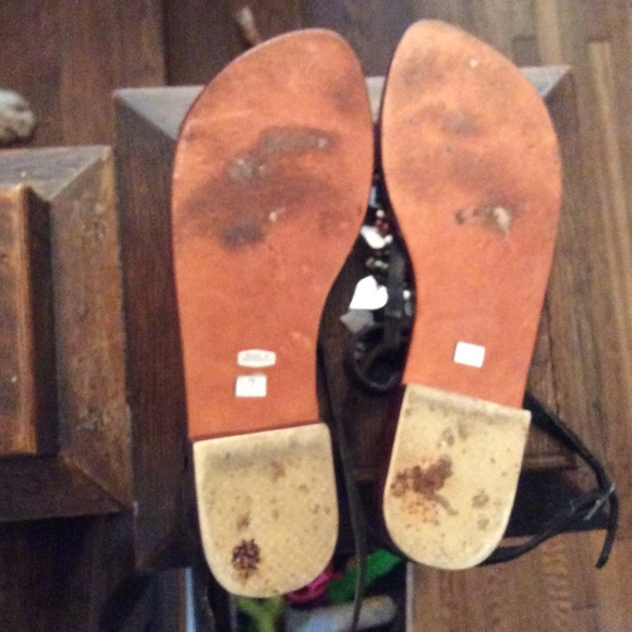 Summer bead/shell sandals - Picture 3 of 4