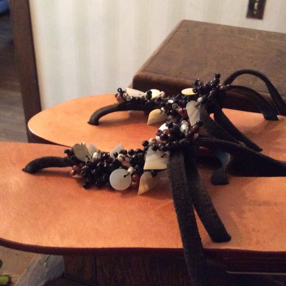 Summer bead/shell sandals - Picture 4 of 4