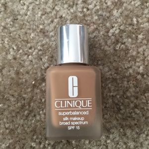 Clinique Foundation