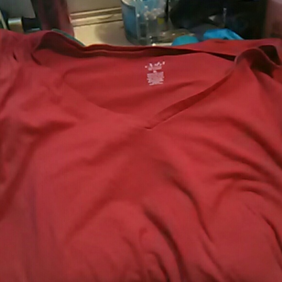 Two v- neck baby t' s like nrw - Picture 2 of 3