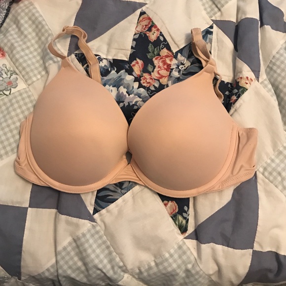 PINK wear everywhere push up bra 34C