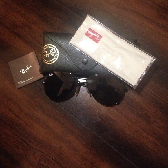Ray Ban aviator sunglasses