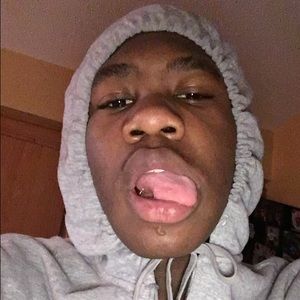 Meet your Posher, Malik