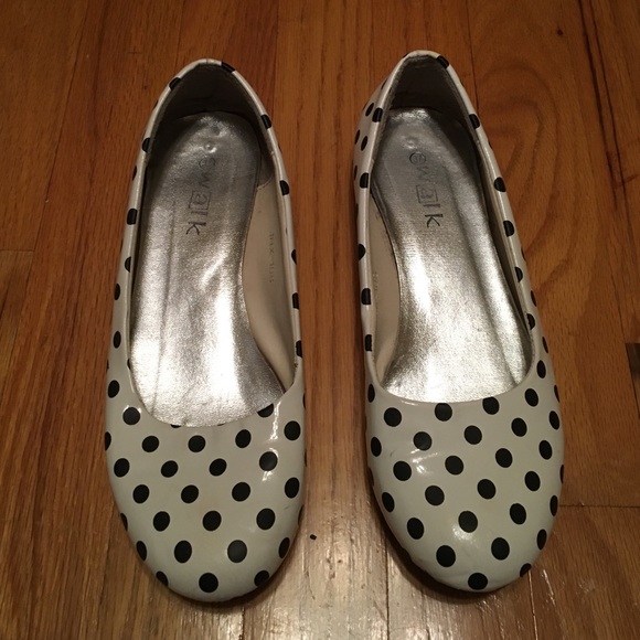 Walk brand ballet flats