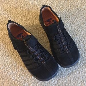 Rocket Dog Stoker Nubuck black sneakers.