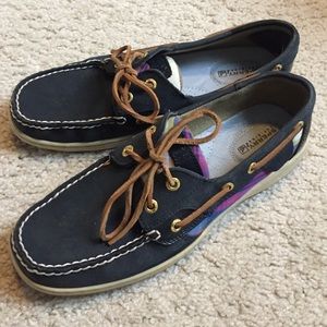 Sperry topsider boat shoes