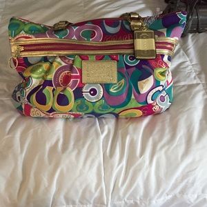 COACH POPPY PURSE **barely used**GREAT CONDITION