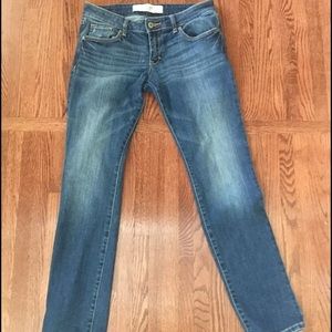 Abercrombie and Fitch Jeans Size 4s/27