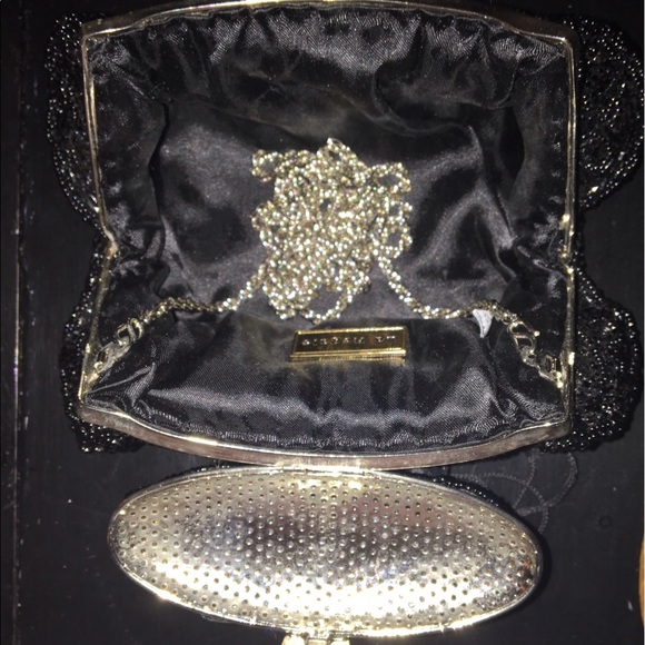 VINTAGE LA REGALE  EXQUISITE BLACK EVENING BAG - Picture 8 of 8