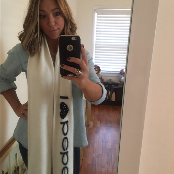 bebe scarf