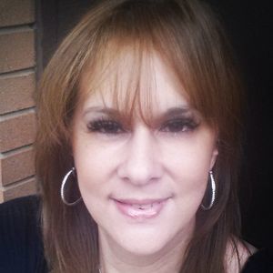 Meet your Posher, Raquel