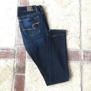 American eagle dark wash skinny jeans size 4
