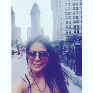 Meet your Posher, Laura