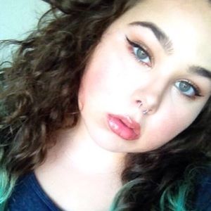 Meet your Posher, Laken