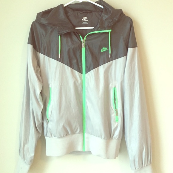 Nike runner jacket