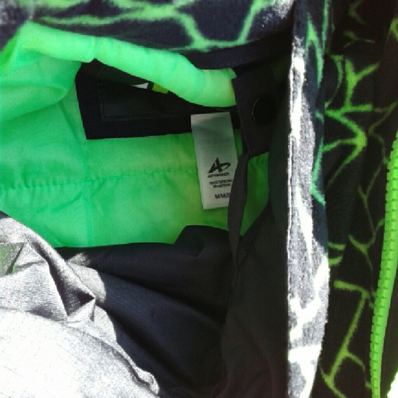 ATHLETECH boys snow jacket - Picture 3 of 3