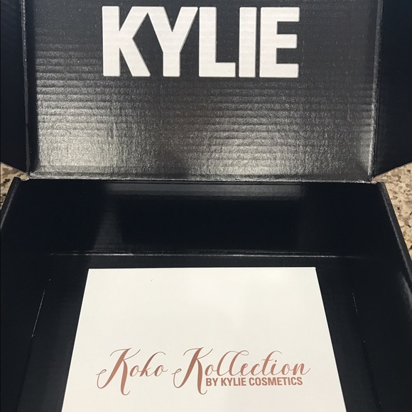 Black Friday Sale Kylie Cosmetics Koko Kollection - Picture 1 of 3
