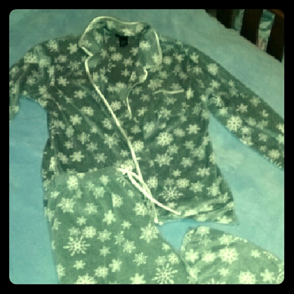 Holiday pajama set