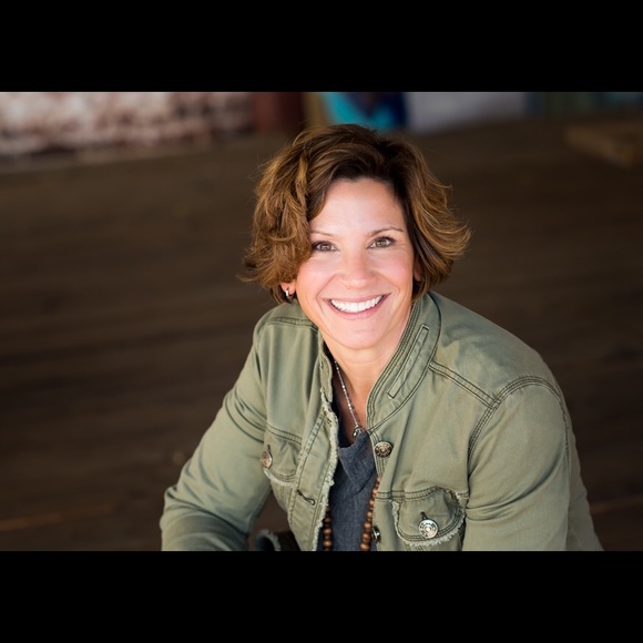 Meet your Posher, Pam