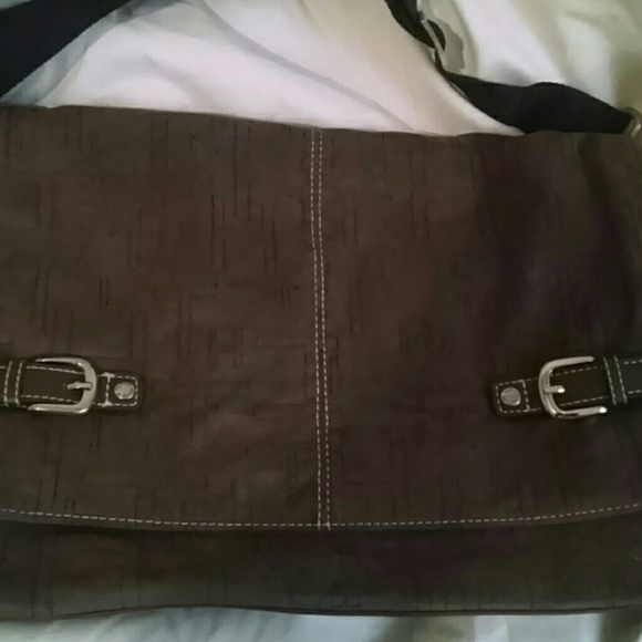 Hand bag