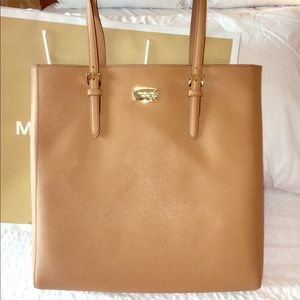 New Michael Kors Shoulder Bag