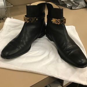 Moschino black leather bootie