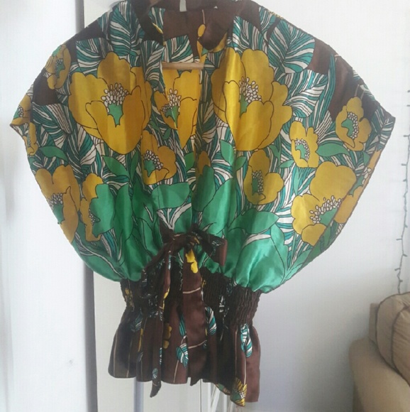 Floral blouse - Picture 1 of 2