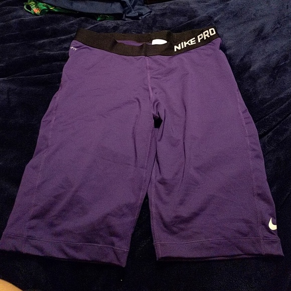 Nike Pro athletic leggings