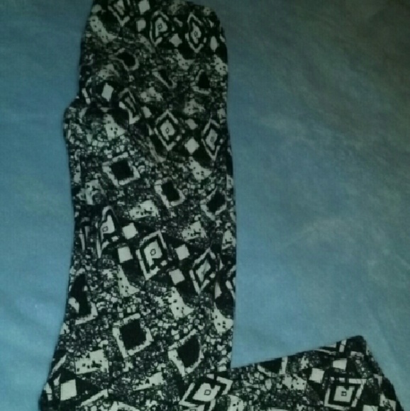Aztec design leggings