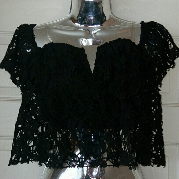 A'gaci Mustard Seed Crop Top Size Medium