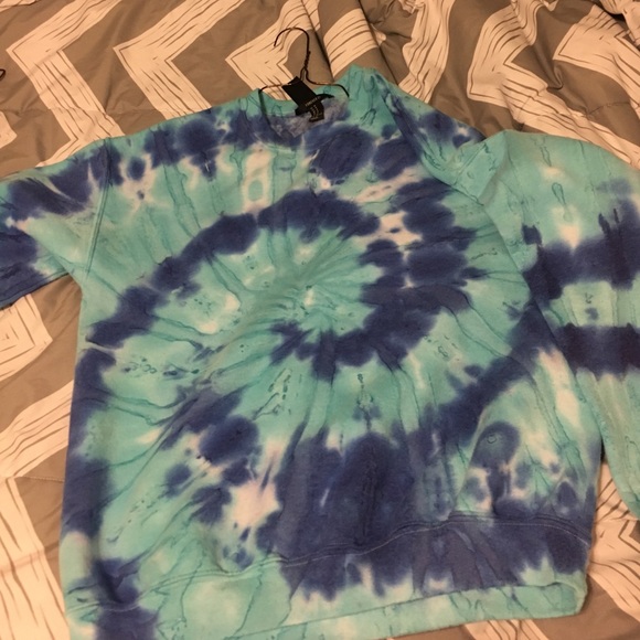 Tie dye crew neck