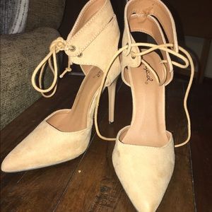 Nude Lace-up Pointed Toe heels