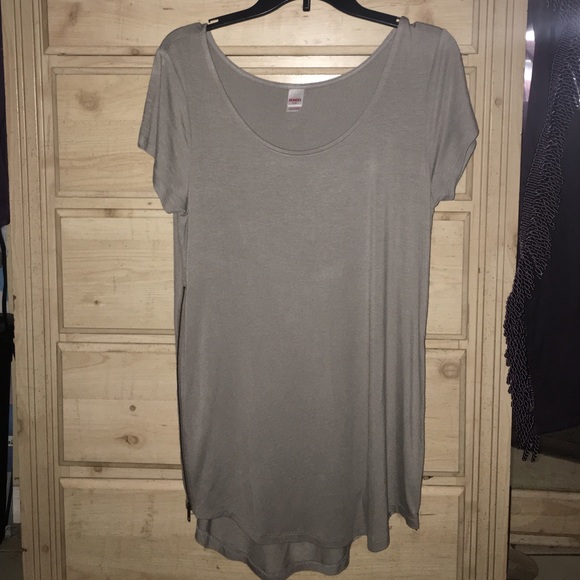 Shirt - Picture 3 of 3