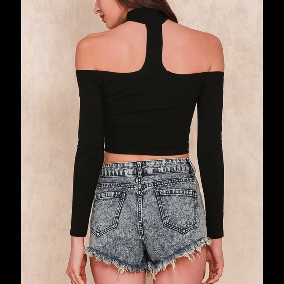 Brand New Cold Shoulder Choker crop top - Picture 2 of 4