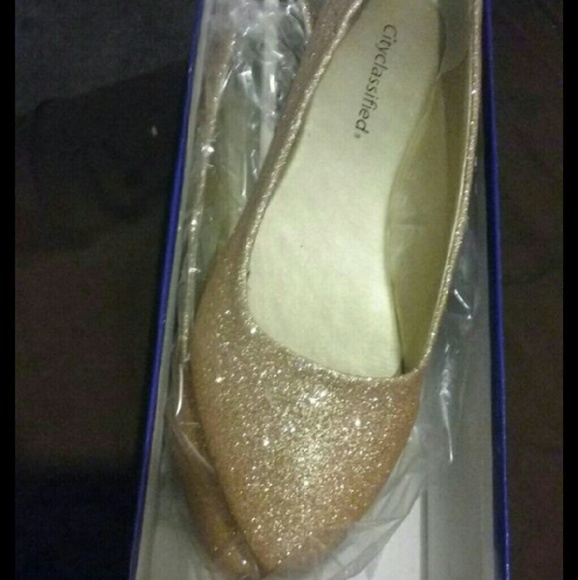 Shoed