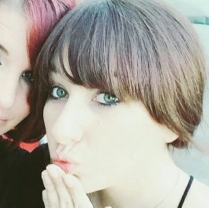 Meet your Posher, Whitney