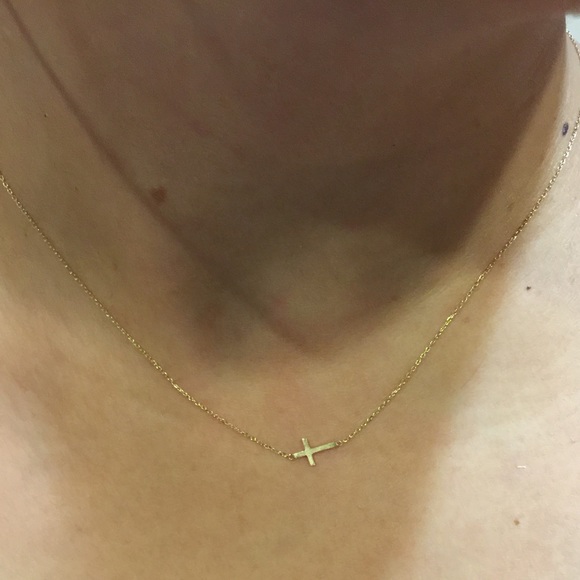 14K Yellow Gold Cross Adjustable Chain Necklace - Picture 4 of 4