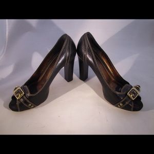 EUC Coach leather open toed 👠 pumps