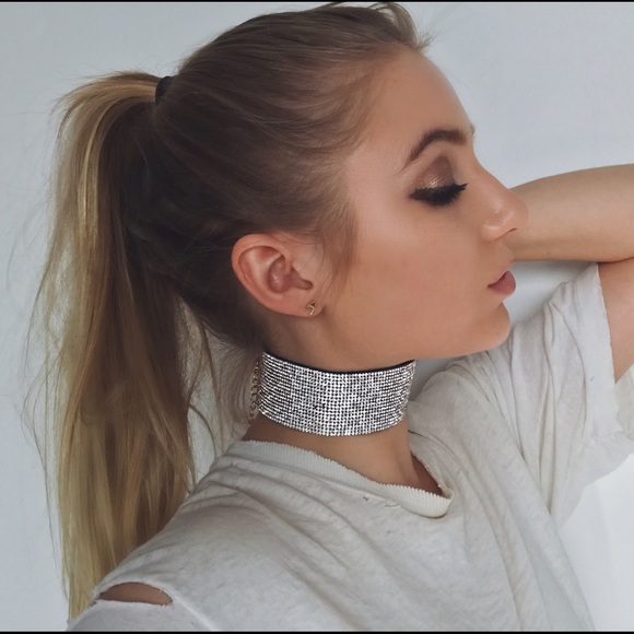 • diva rhinestone choker • - Picture 2 of 4